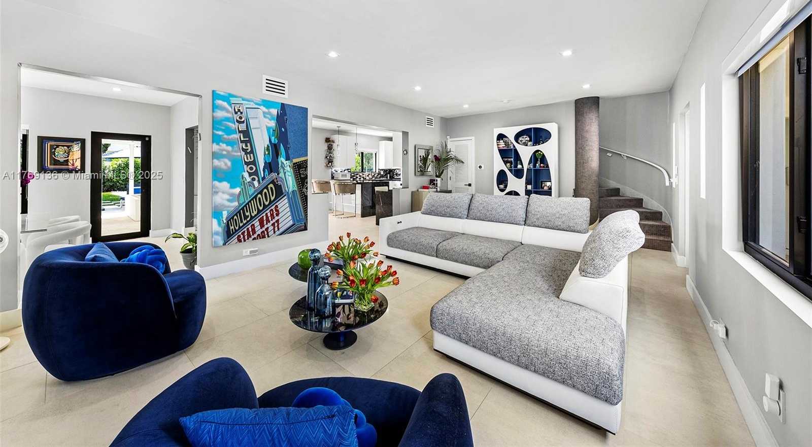Small Image of 6166 PINE TREE DR, Miami Beach Number 8