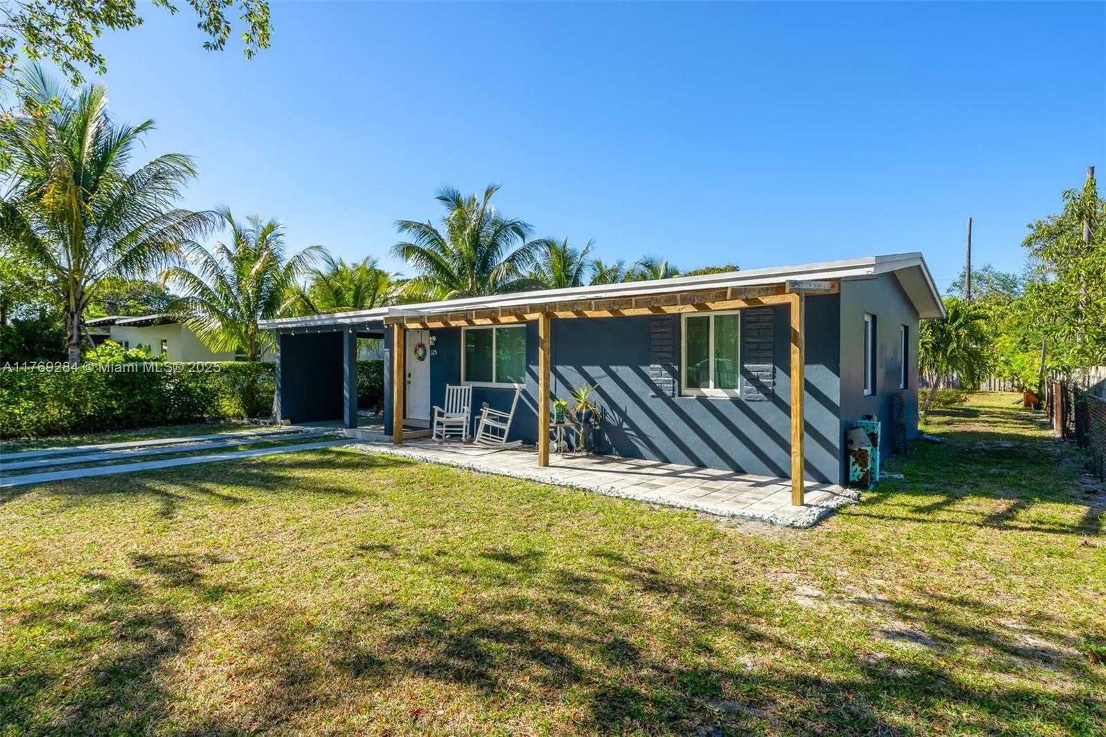 Small Image of 125 NORTH WEST 127TH ST, North Miami Number 3