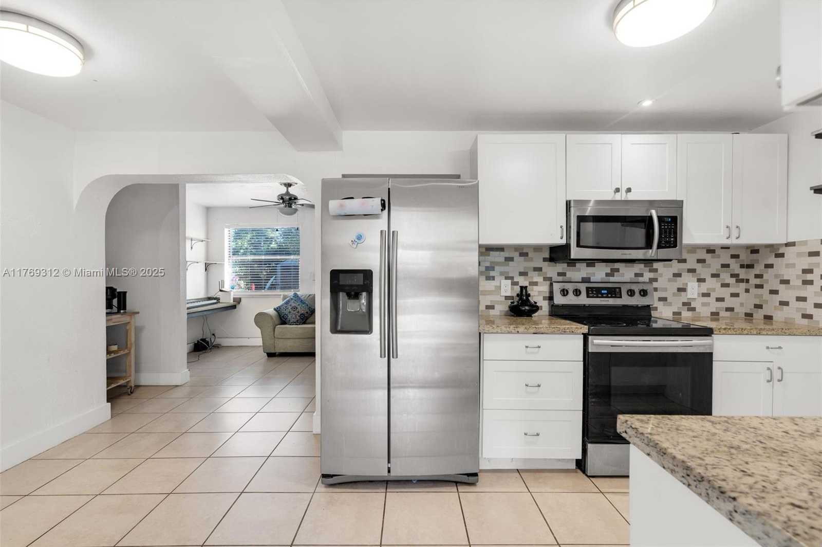 Small Image of 5844 GARFIELD ST, Hollywood Number 12