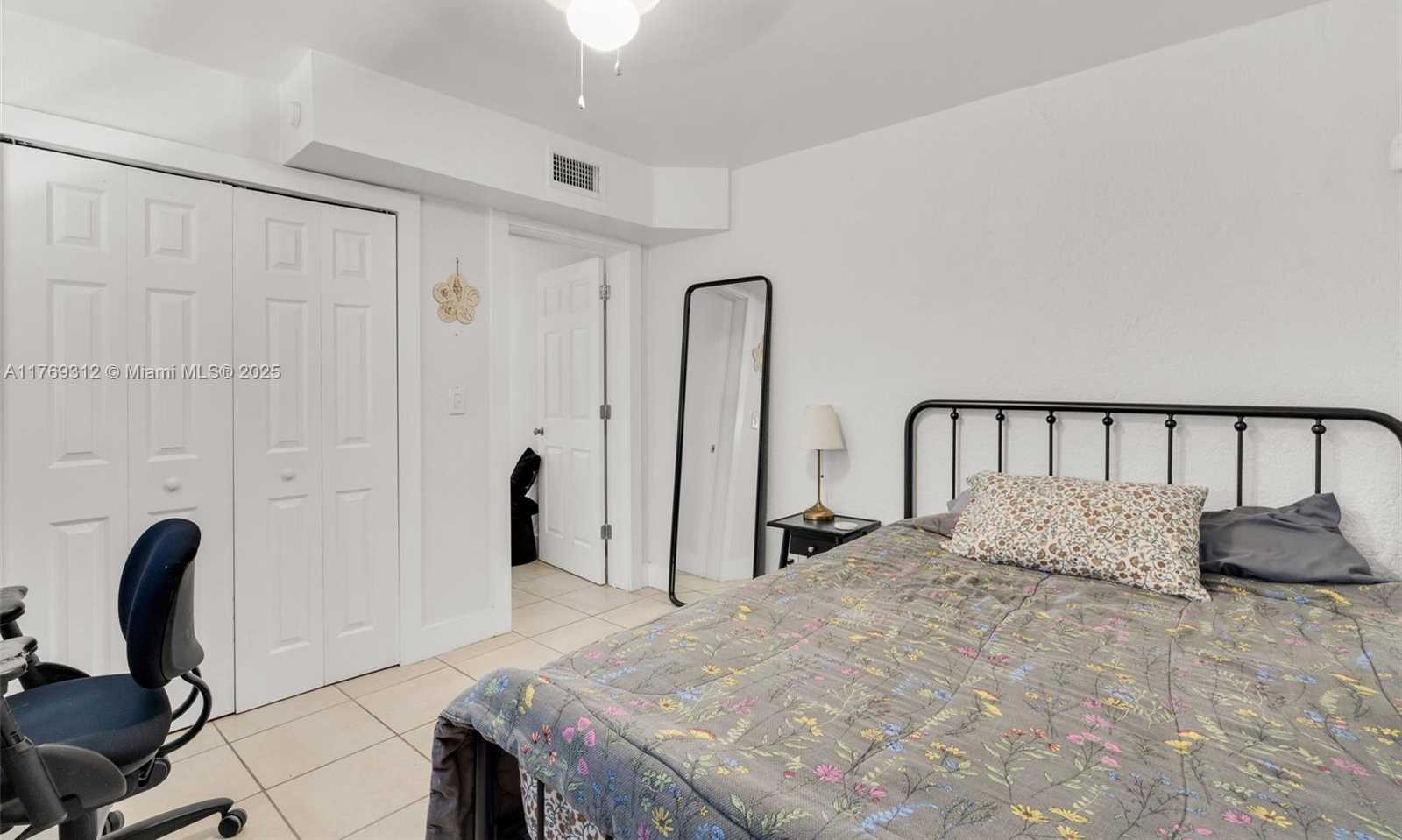 Small Image of 5844 GARFIELD ST, Hollywood Number 16