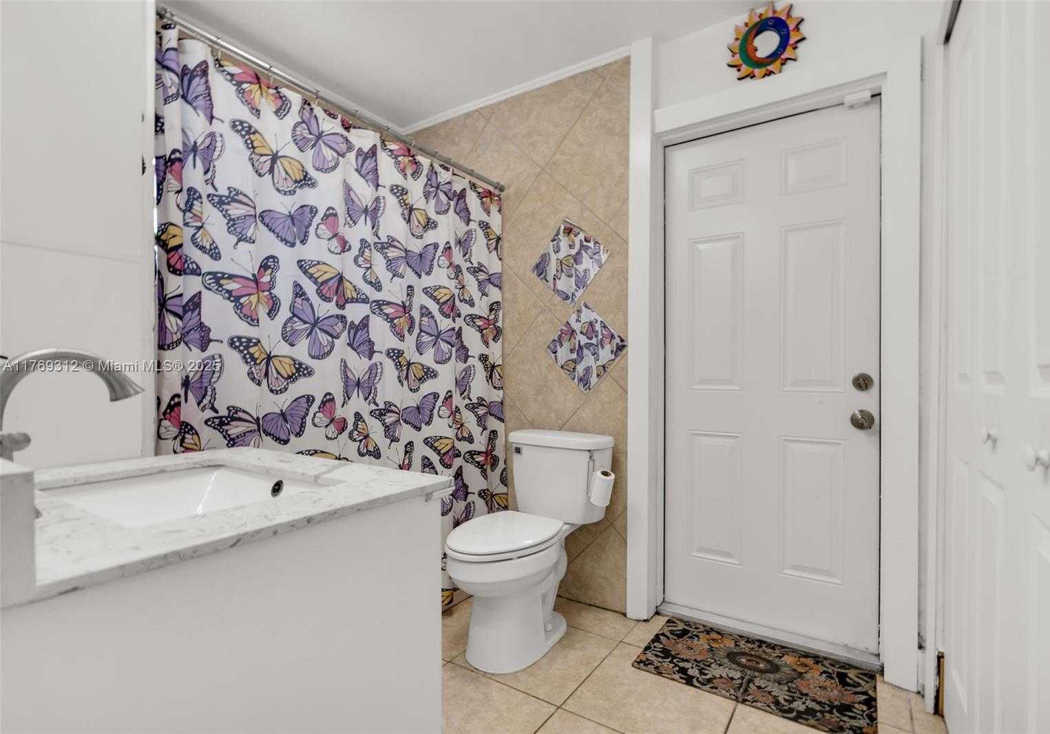 Small Image of 5844 GARFIELD ST, Hollywood Number 17