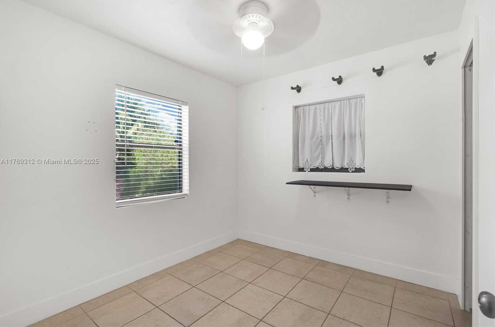 Small Image of 5844 GARFIELD ST, Hollywood Number 18