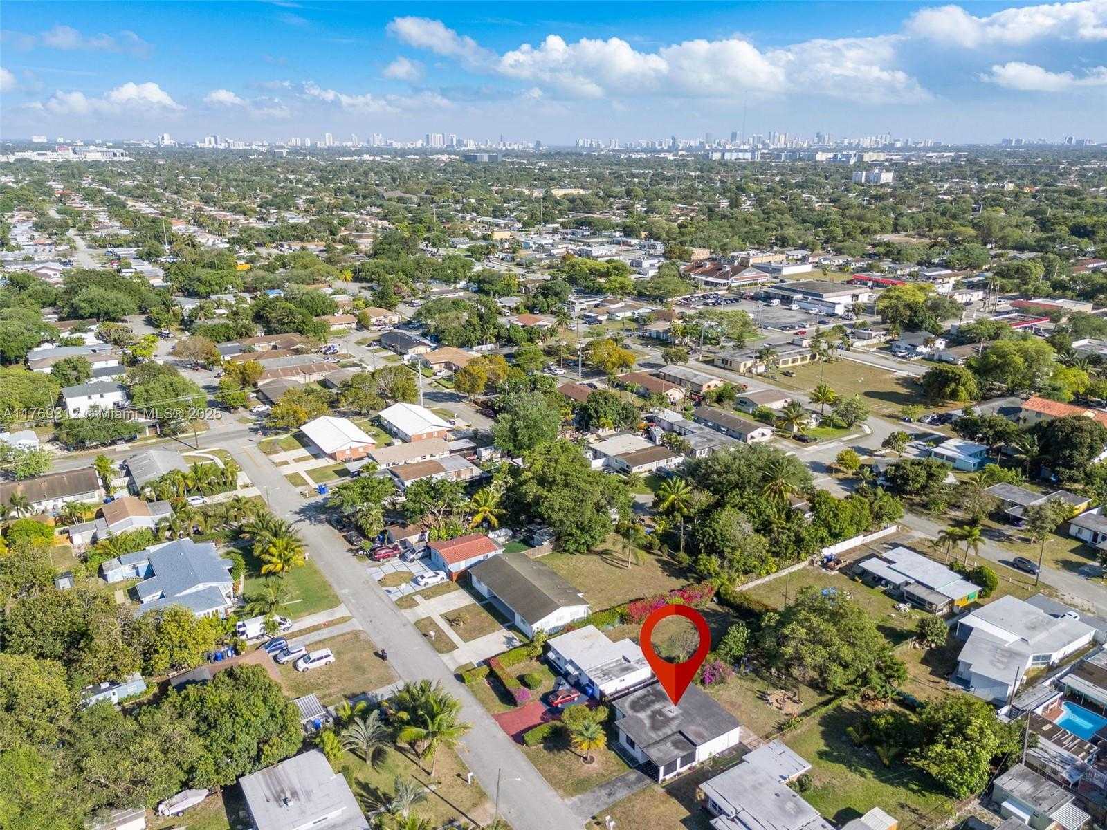 Small Image of 5844 GARFIELD ST, Hollywood Number 23