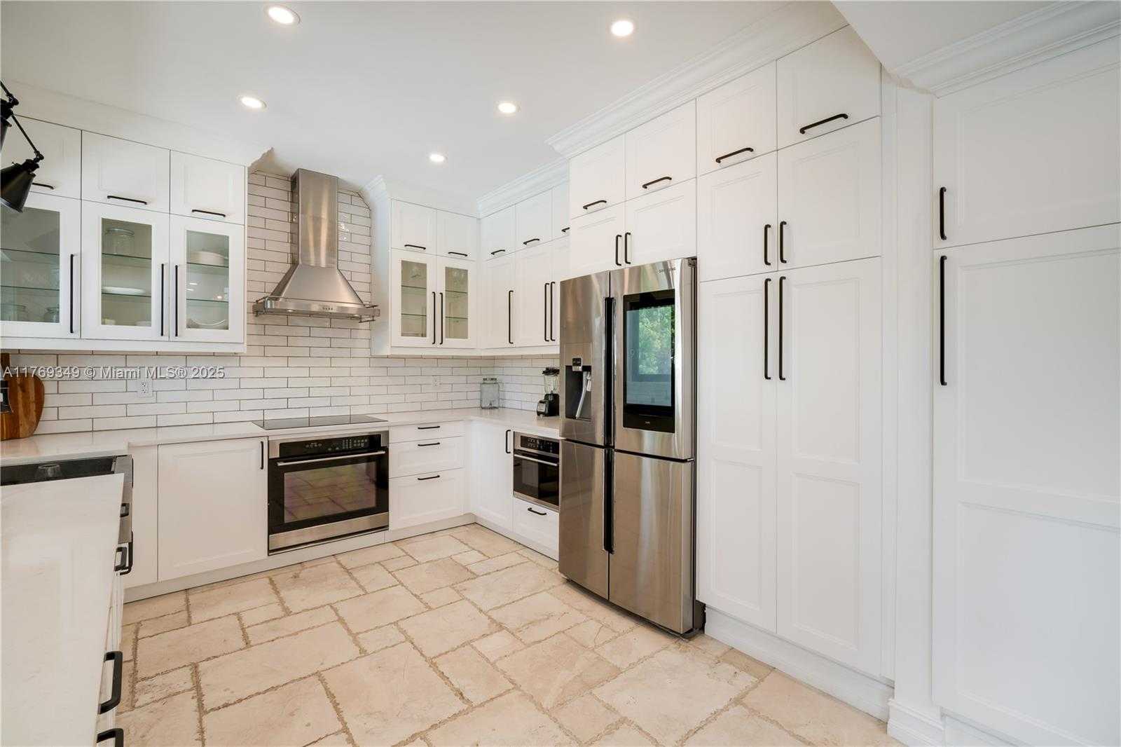 Small Image of 1556 71ST ST, Miami Beach Number 29