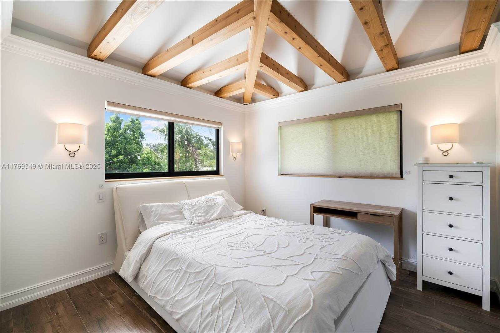 Small Image of 1556 71ST ST, Miami Beach Number 38