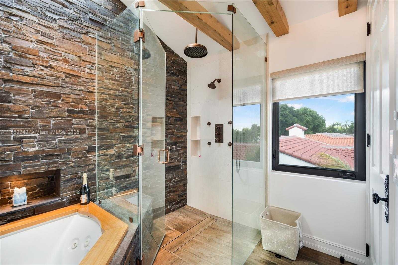 Small Image of 1556 71ST ST, Miami Beach Number 49
