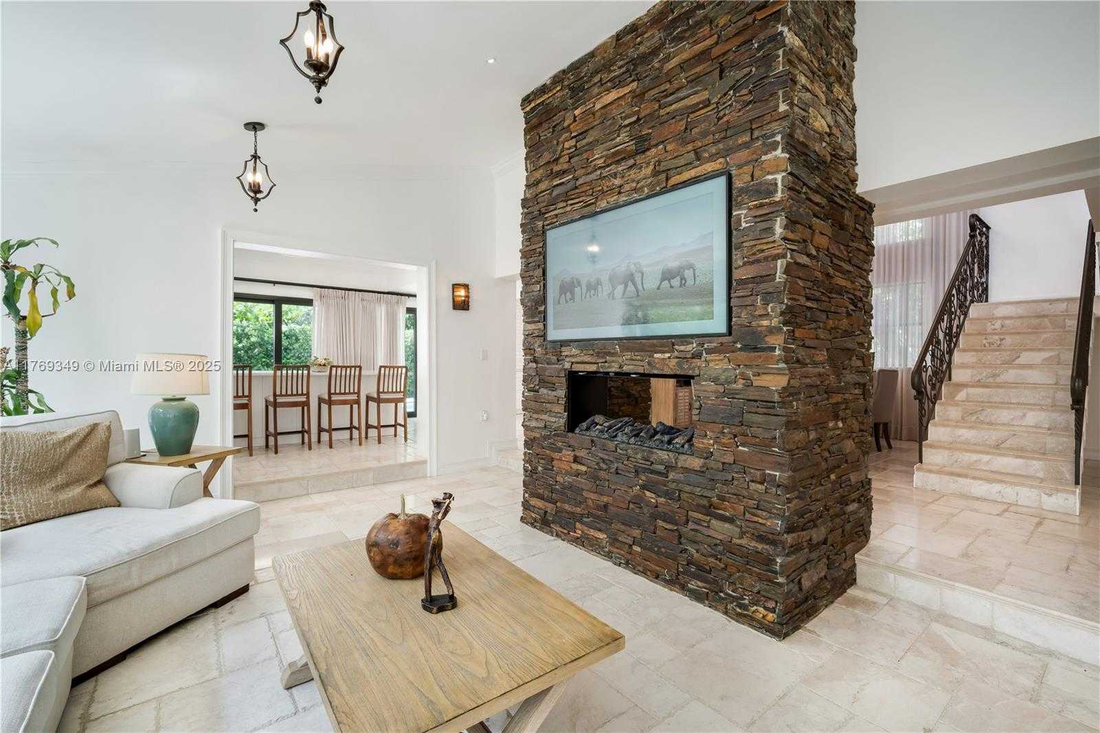 Small Image of 1556 71ST ST, Miami Beach Number 6
