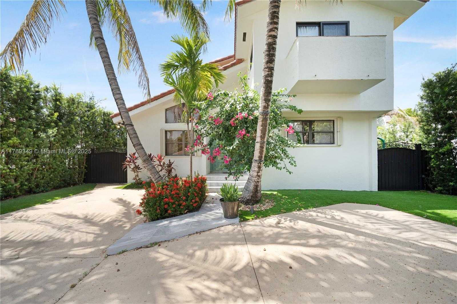 Small Image of 1556 71ST ST, Miami Beach Number 62