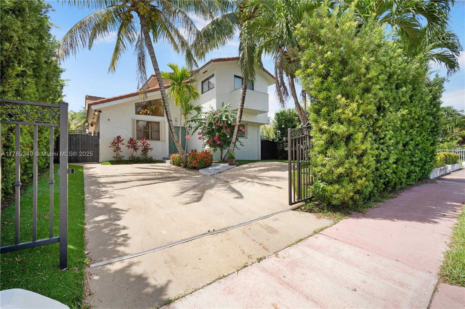 Small Image of 1556 71ST ST, Miami Beach Number 63