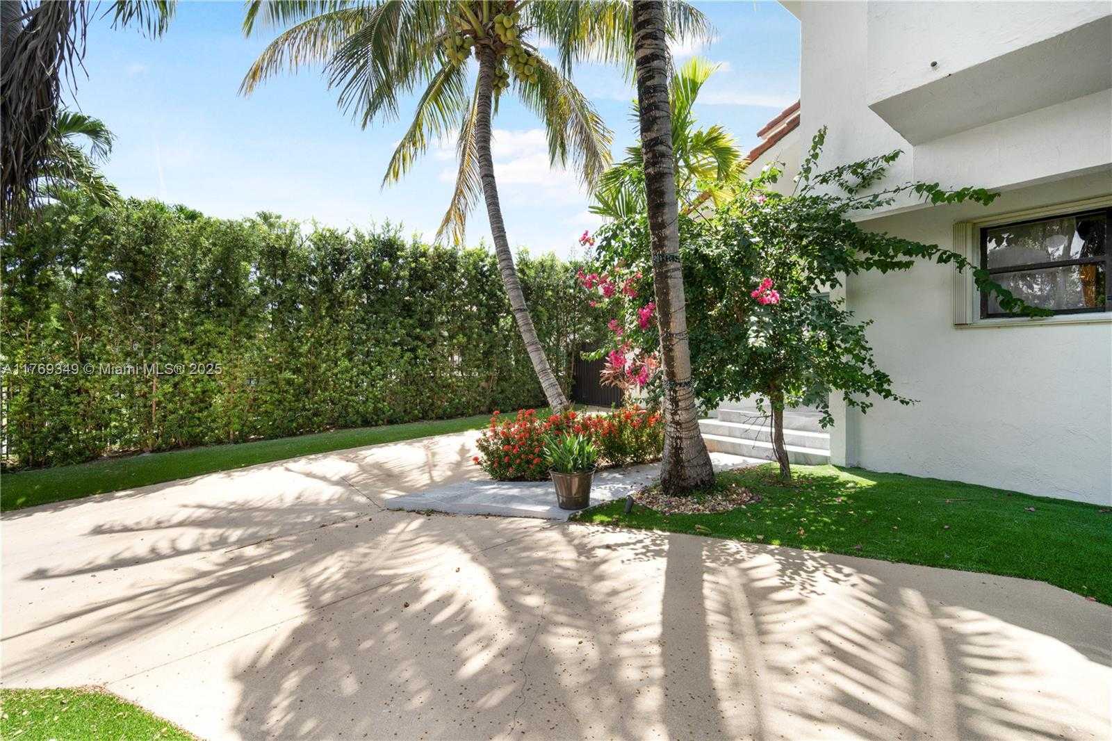 Small Image of 1556 71ST ST, Miami Beach Number 64