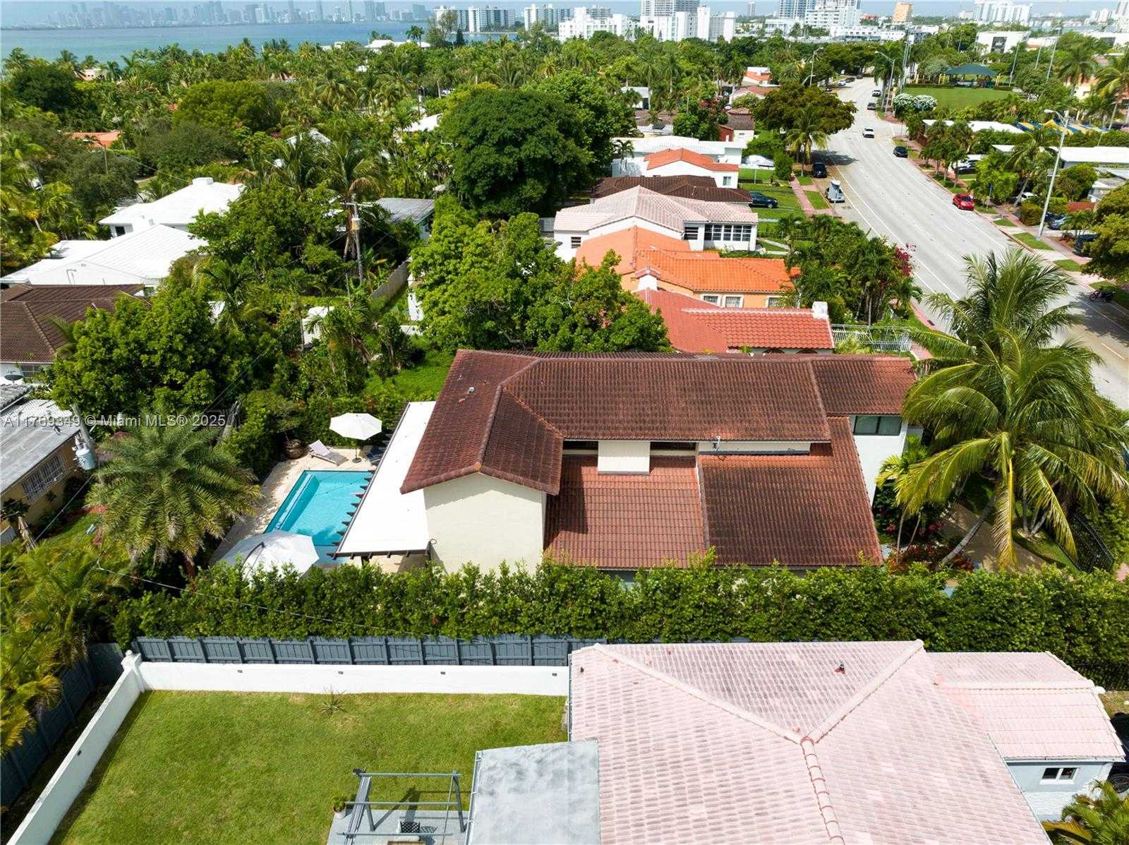 Small Image of 1556 71ST ST, Miami Beach Number 65