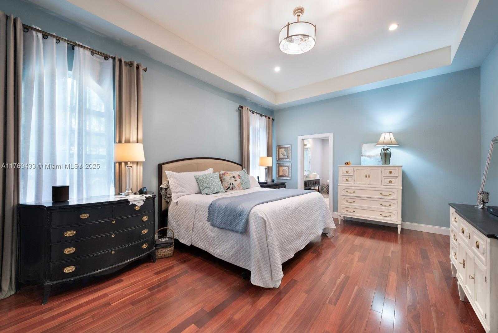 Small Image of 1175 NORTH EAST 101ST ST, Miami Shores Number 11