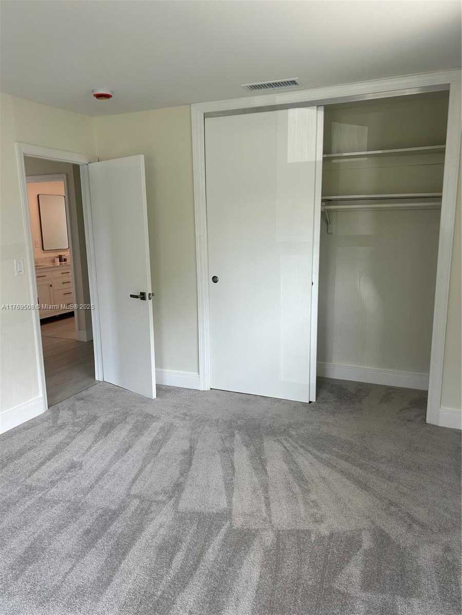 Small Image of 2255 NORTH EAST 207TH ST, Miami Number 28