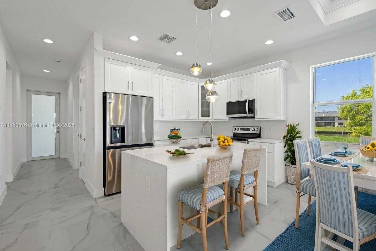 Small Image of 1107 SOUTH EAST 38 ST, Cape Coral Number 27