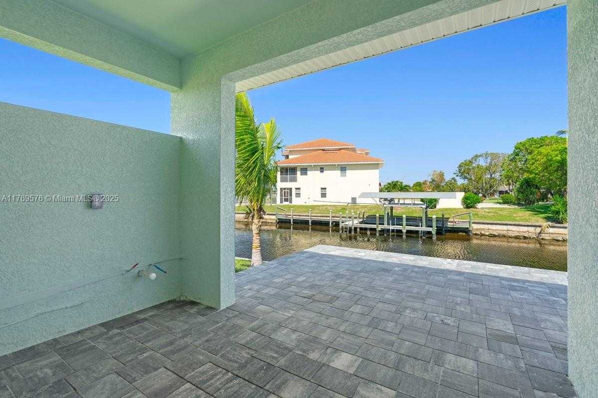 Small Image of 1107 SOUTH EAST 38 ST, Cape Coral Number 49