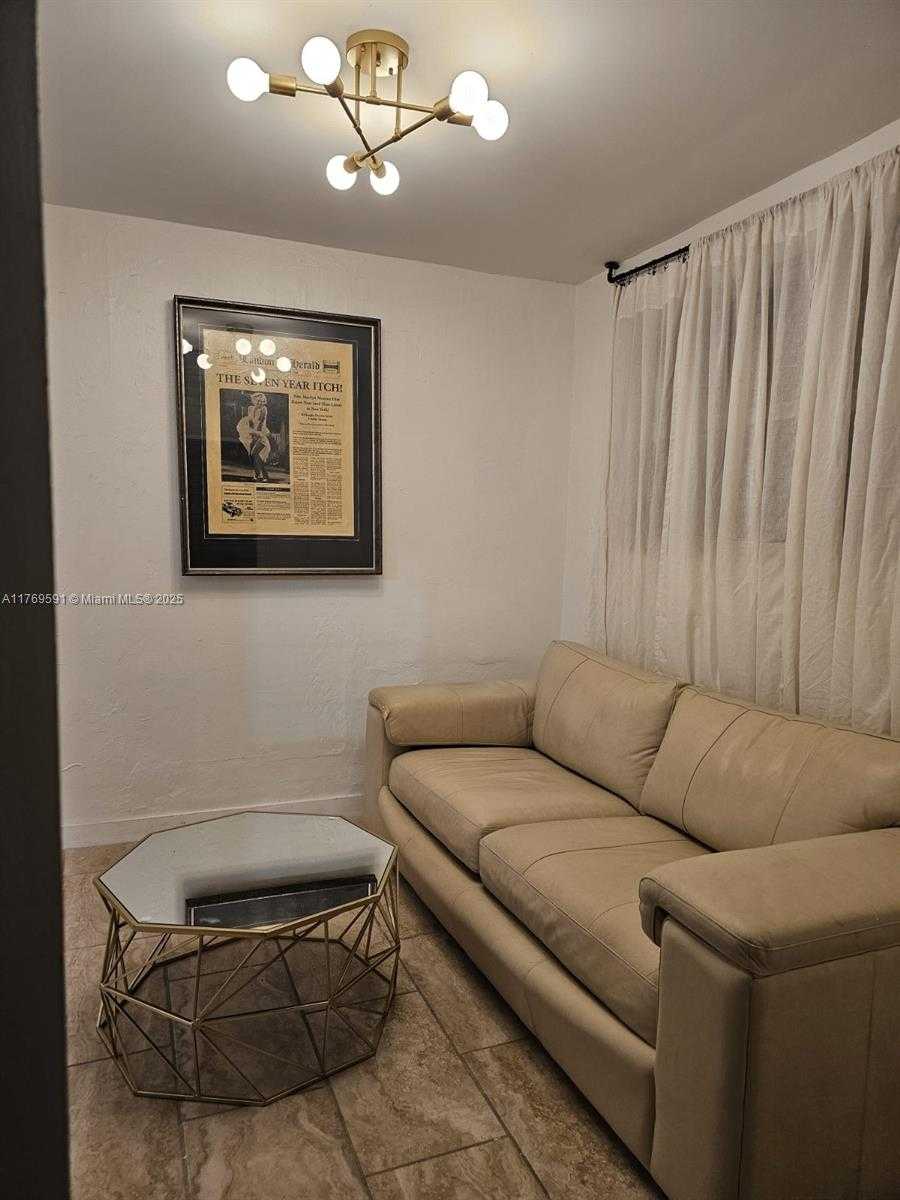 Small Image of 1915 NORMANDY DR, Miami Beach Number 22