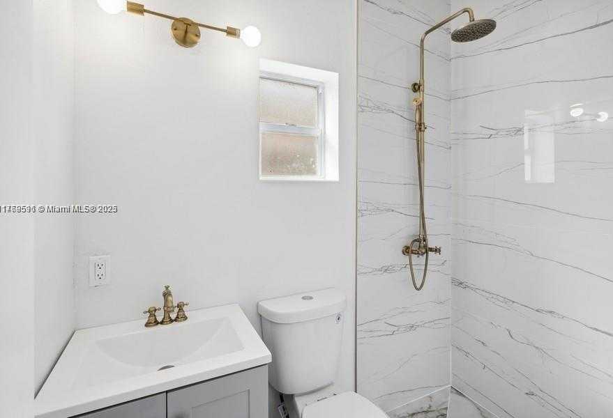 Small Image of 1915 NORMANDY DR, Miami Beach Number 27