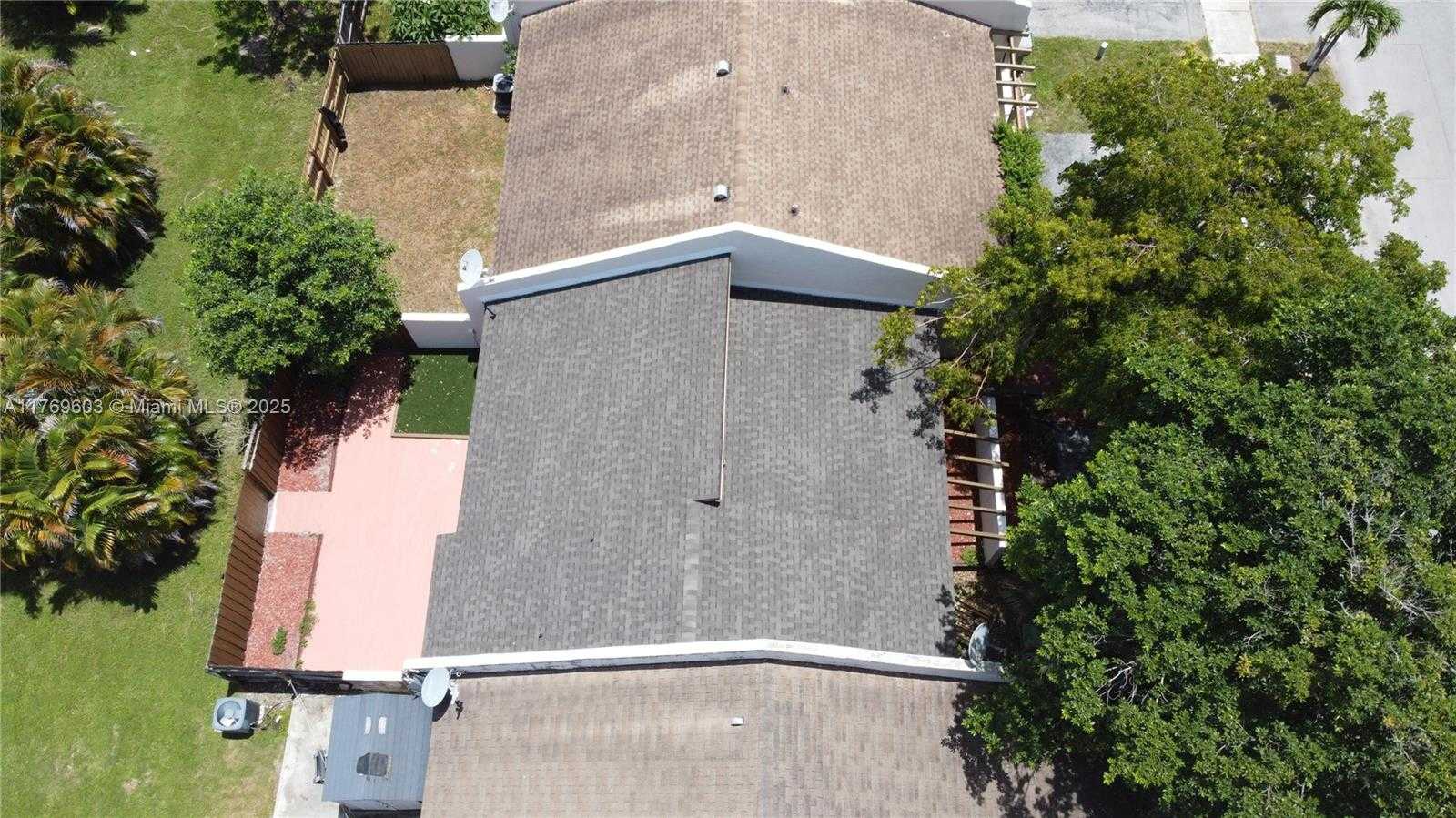 Small Image of 1353 Audubon Dr, Homestead, FL 33035, USA Number 18