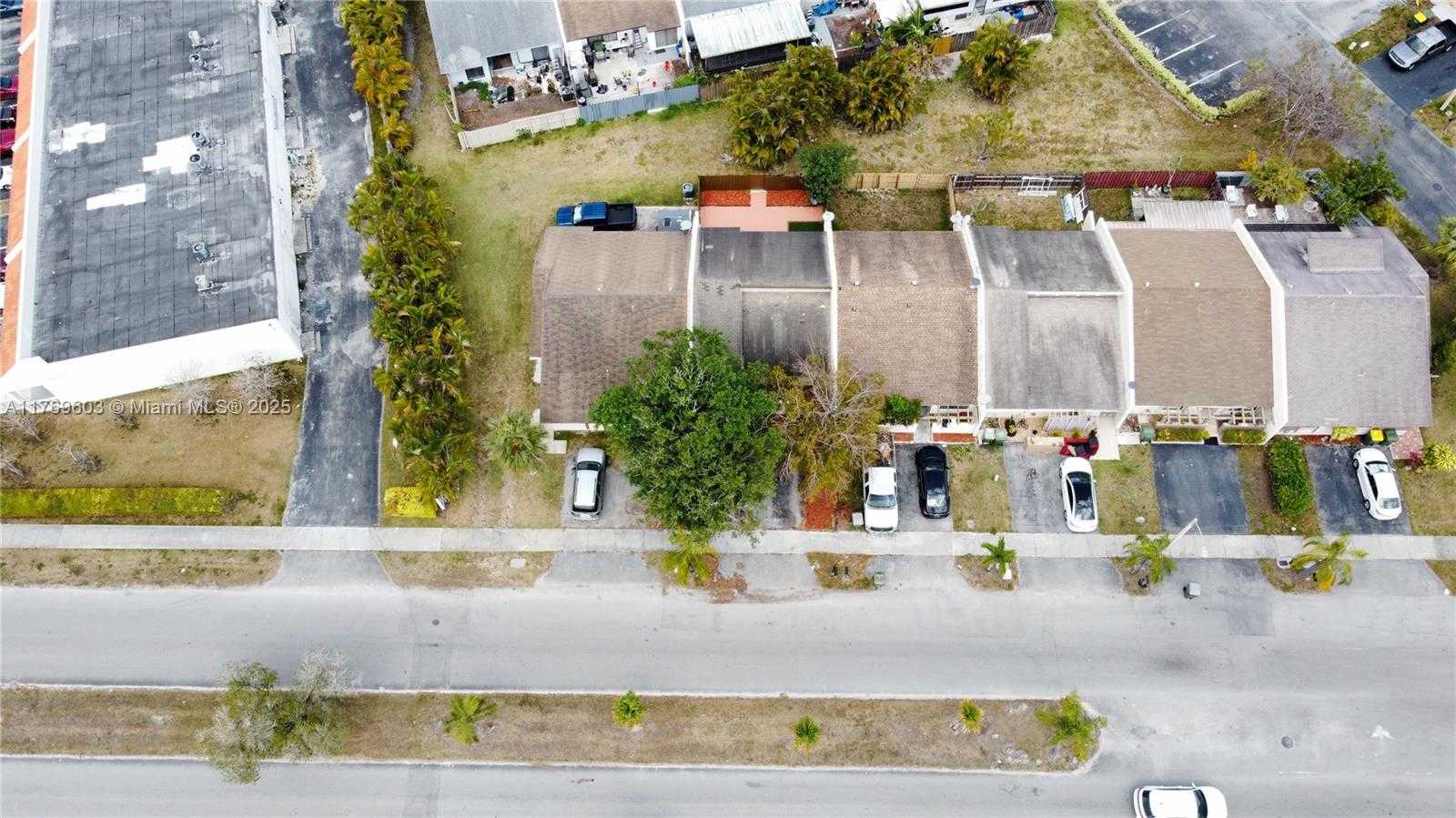 Small Image of 1353 Audubon Dr, Homestead, FL 33035, USA Number 24