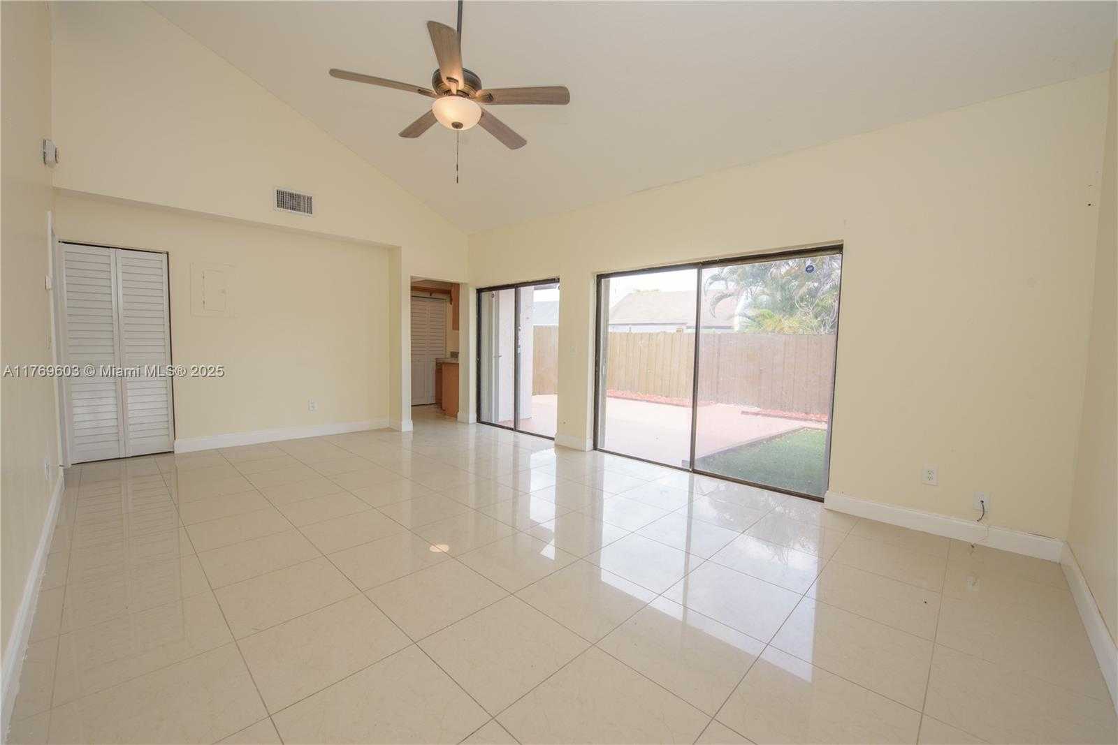 Small Image of 1353 Audubon Dr, Homestead, FL 33035, USA Number 3
