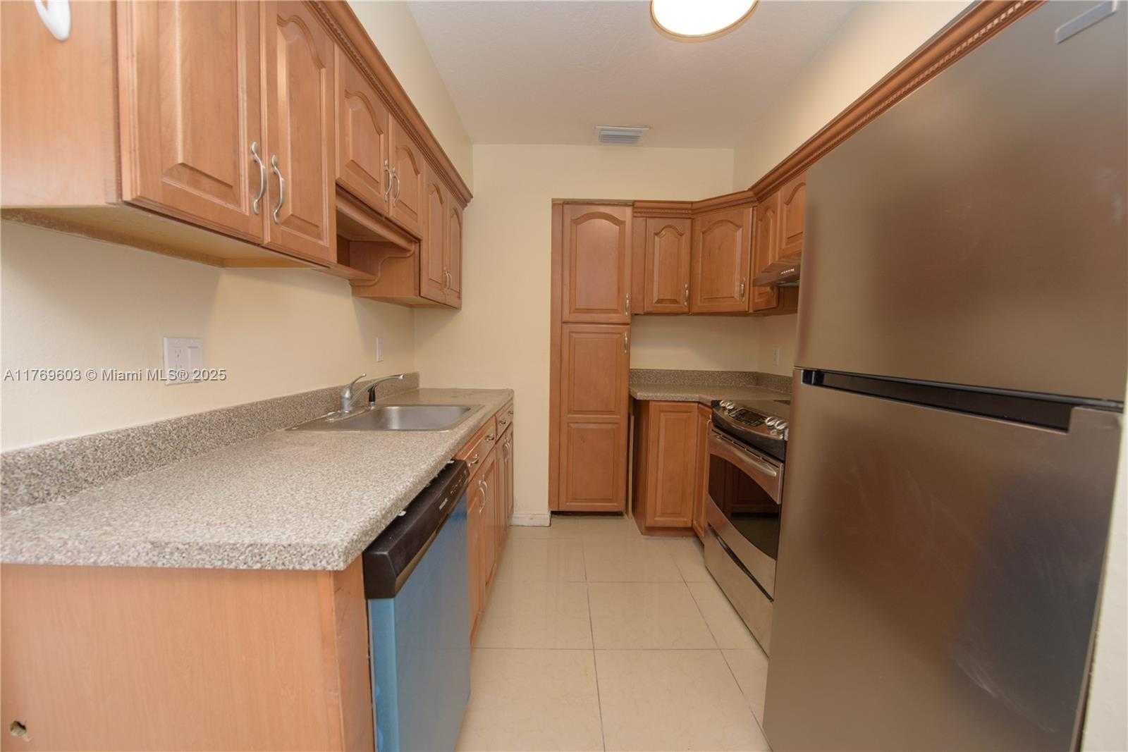 Small Image of 1353 Audubon Dr, Homestead, FL 33035, USA Number 8