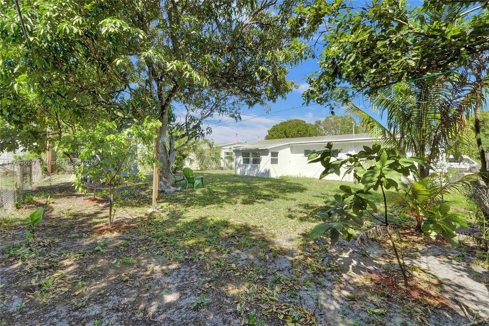 Small Image of 6930 SOUTH WEST 24TH CT, Miramar Number 12