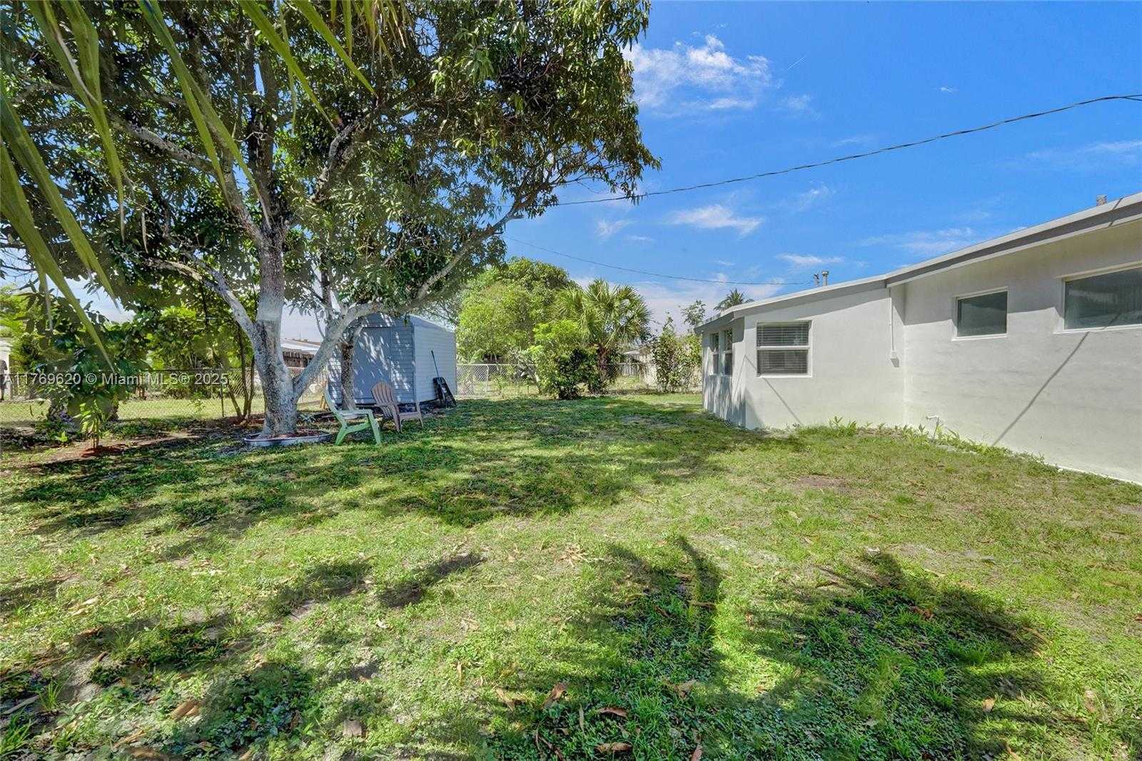 Small Image of 6930 SOUTH WEST 24TH CT, Miramar Number 15