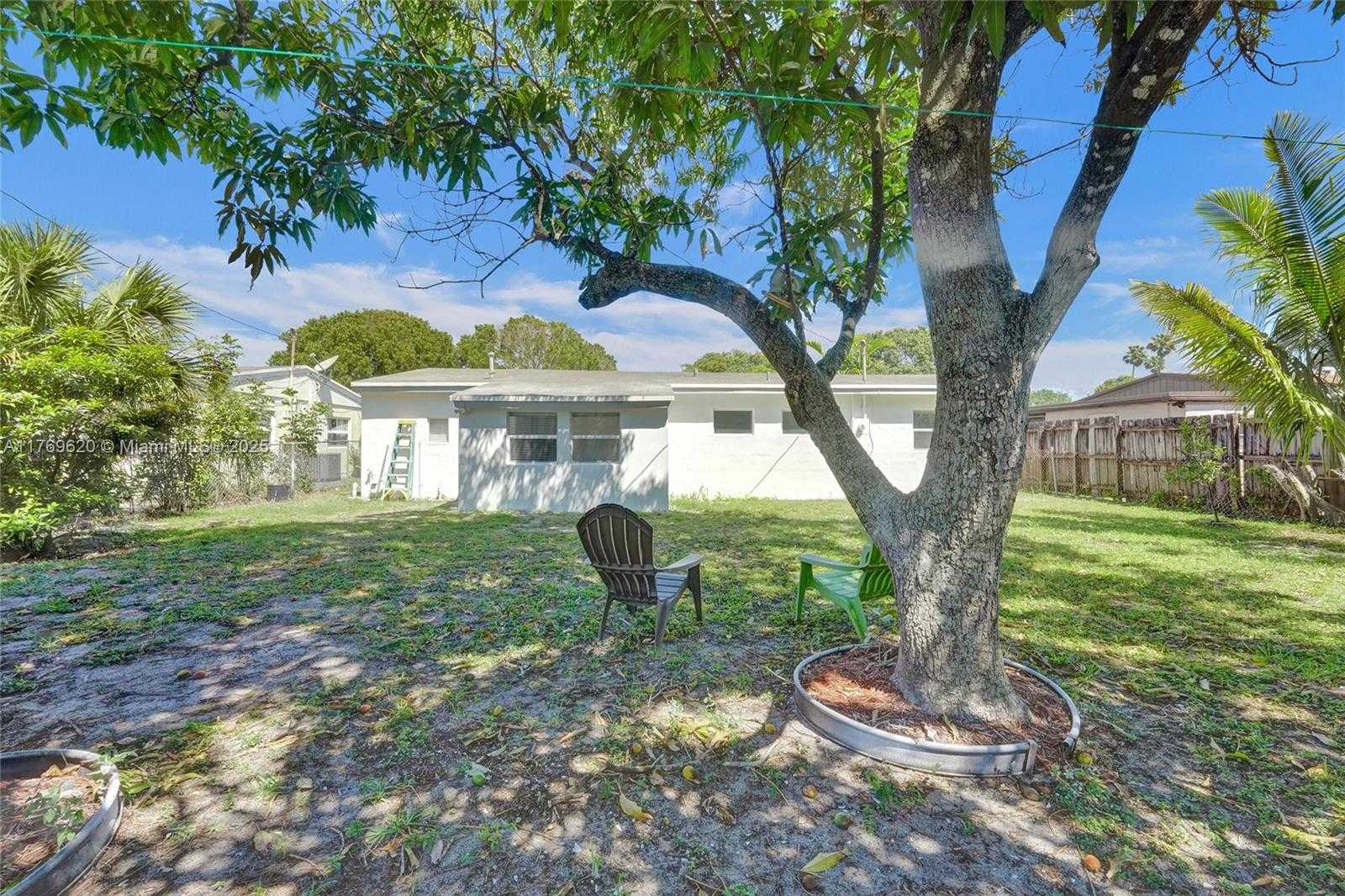 Small Image of 6930 SOUTH WEST 24TH CT, Miramar Number 17