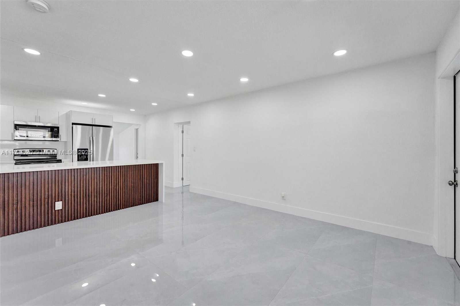 Small Image of 6930 SOUTH WEST 24TH CT, Miramar Number 19