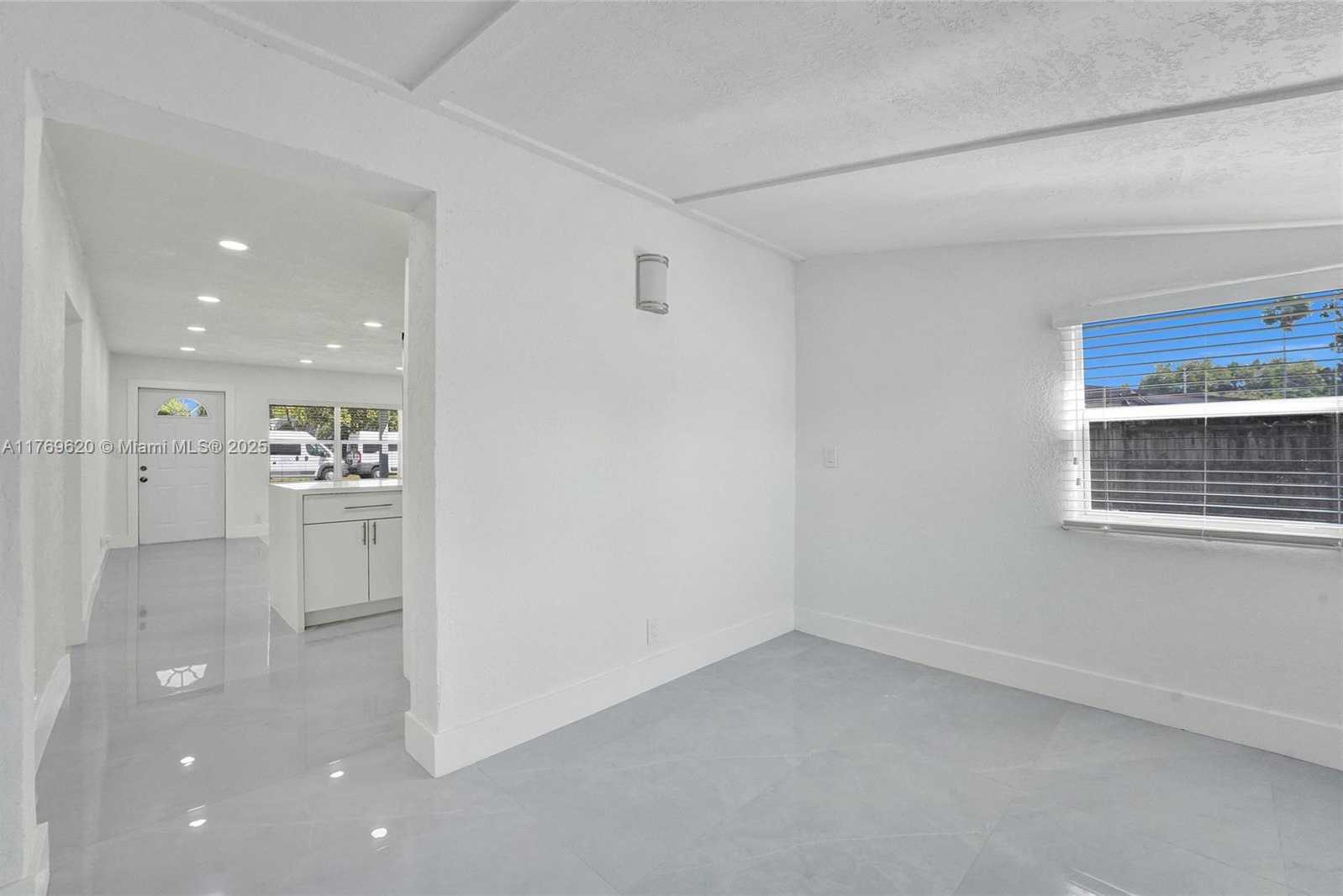 Small Image of 6930 SOUTH WEST 24TH CT, Miramar Number 28