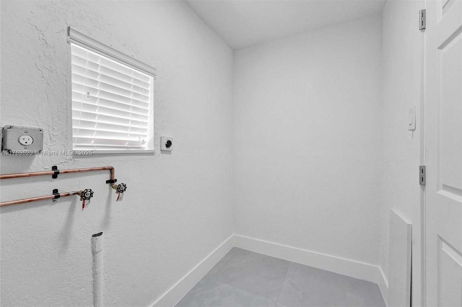 Small Image of 6930 SOUTH WEST 24TH CT, Miramar Number 36