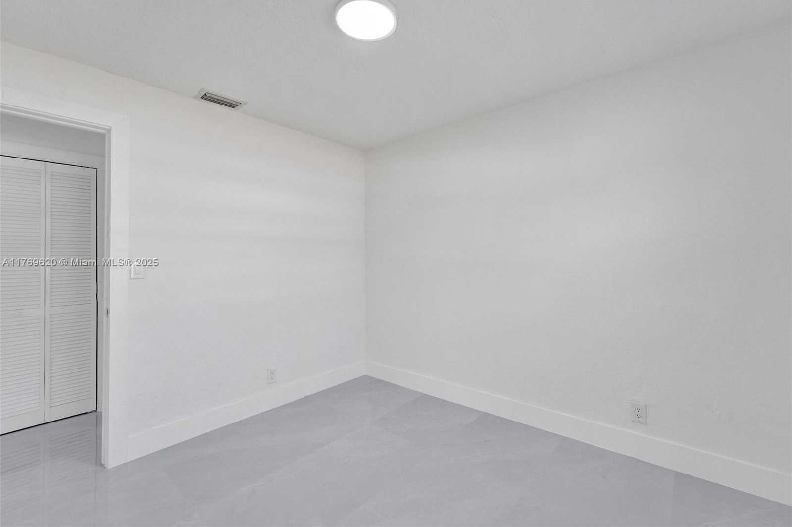 Small Image of 6930 SOUTH WEST 24TH CT, Miramar Number 40