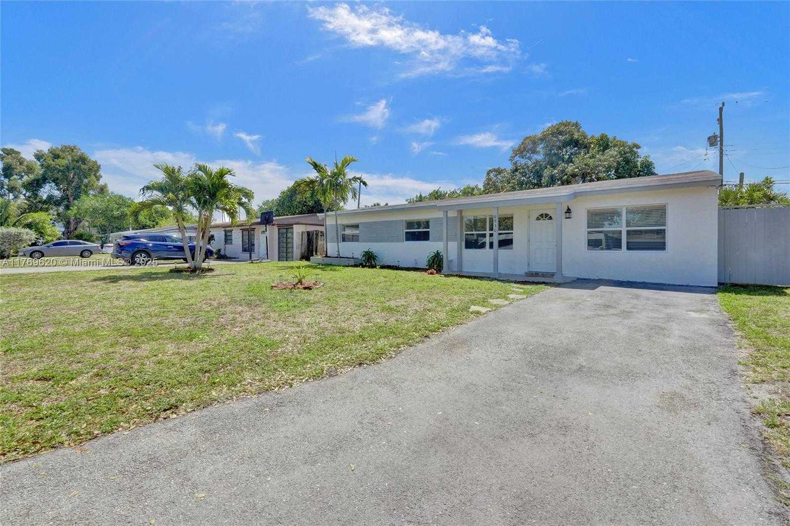 Small Image of 6930 SOUTH WEST 24TH CT, Miramar Number 6