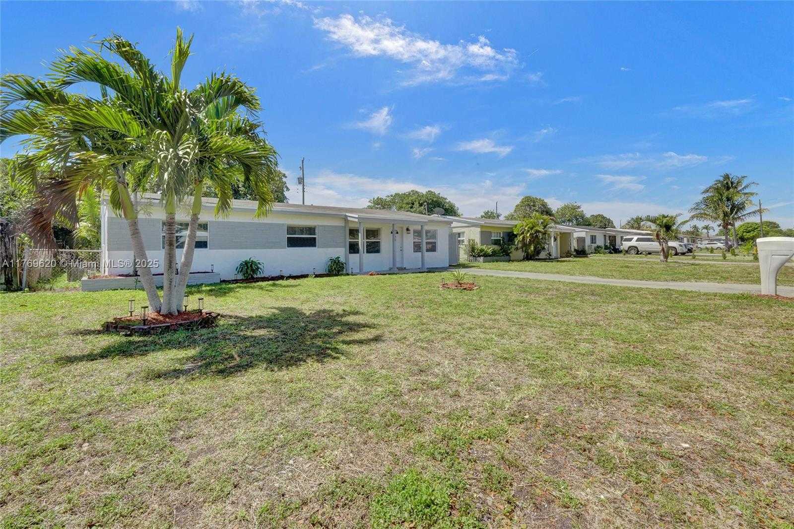 Small Image of 6930 SOUTH WEST 24TH CT, Miramar Number 8