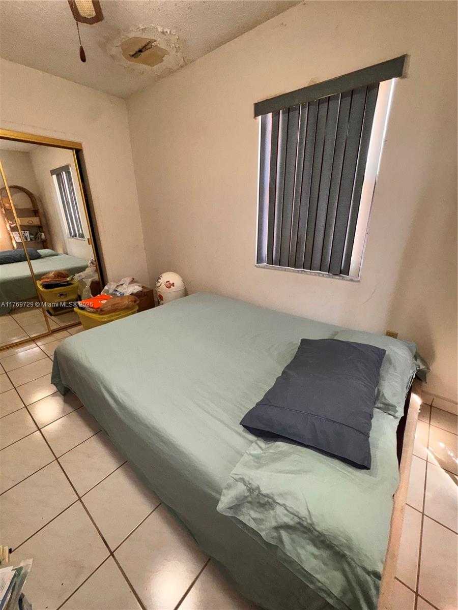 Small Image of 30 EAST 59TH ST, Hialeah Number 3