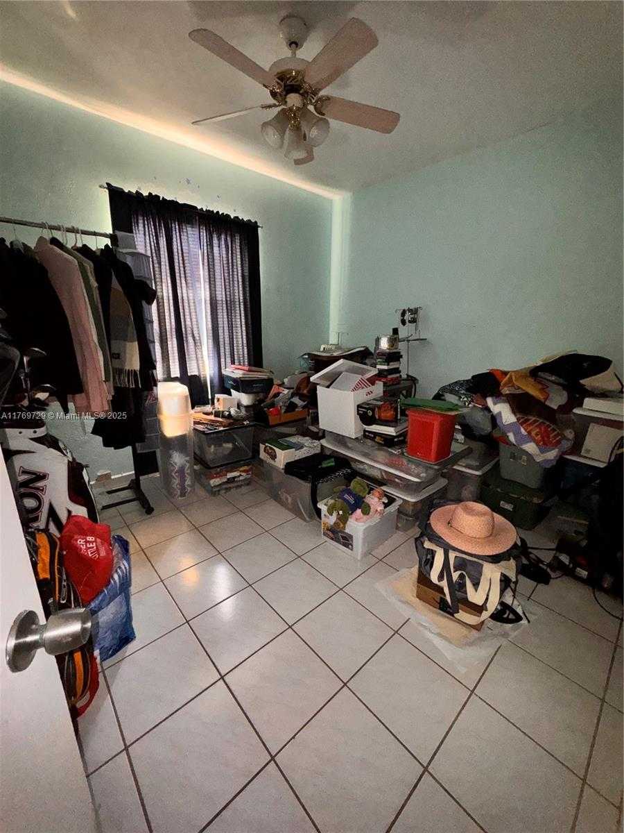 Small Image of 30 EAST 59TH ST, Hialeah Number 5
