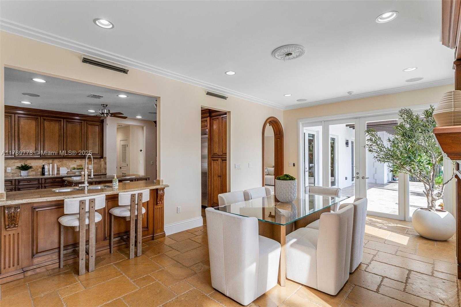 Small Image of 13061 DEVA ST, Coral Gables Number 21