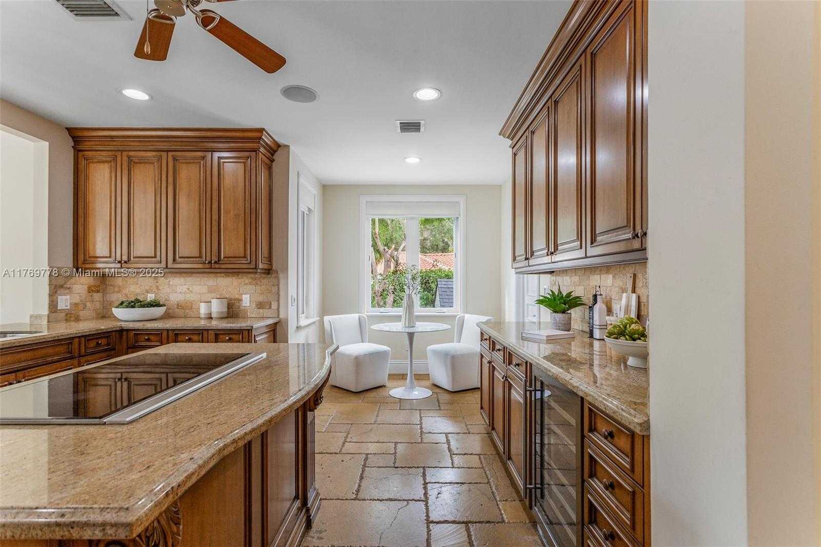 Small Image of 13061 DEVA ST, Coral Gables Number 27