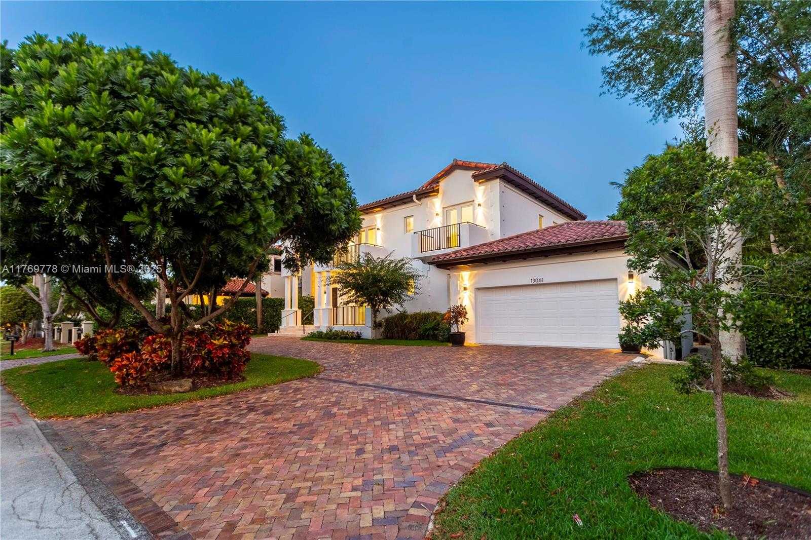 Small Image of 13061 DEVA ST, Coral Gables Number 3