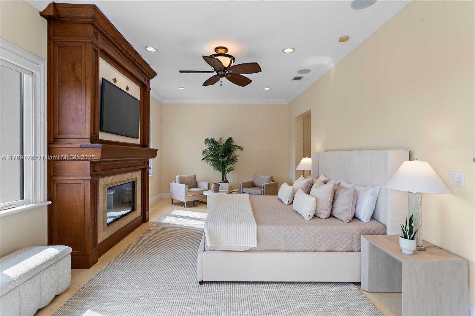Small Image of 13061 DEVA ST, Coral Gables Number 31