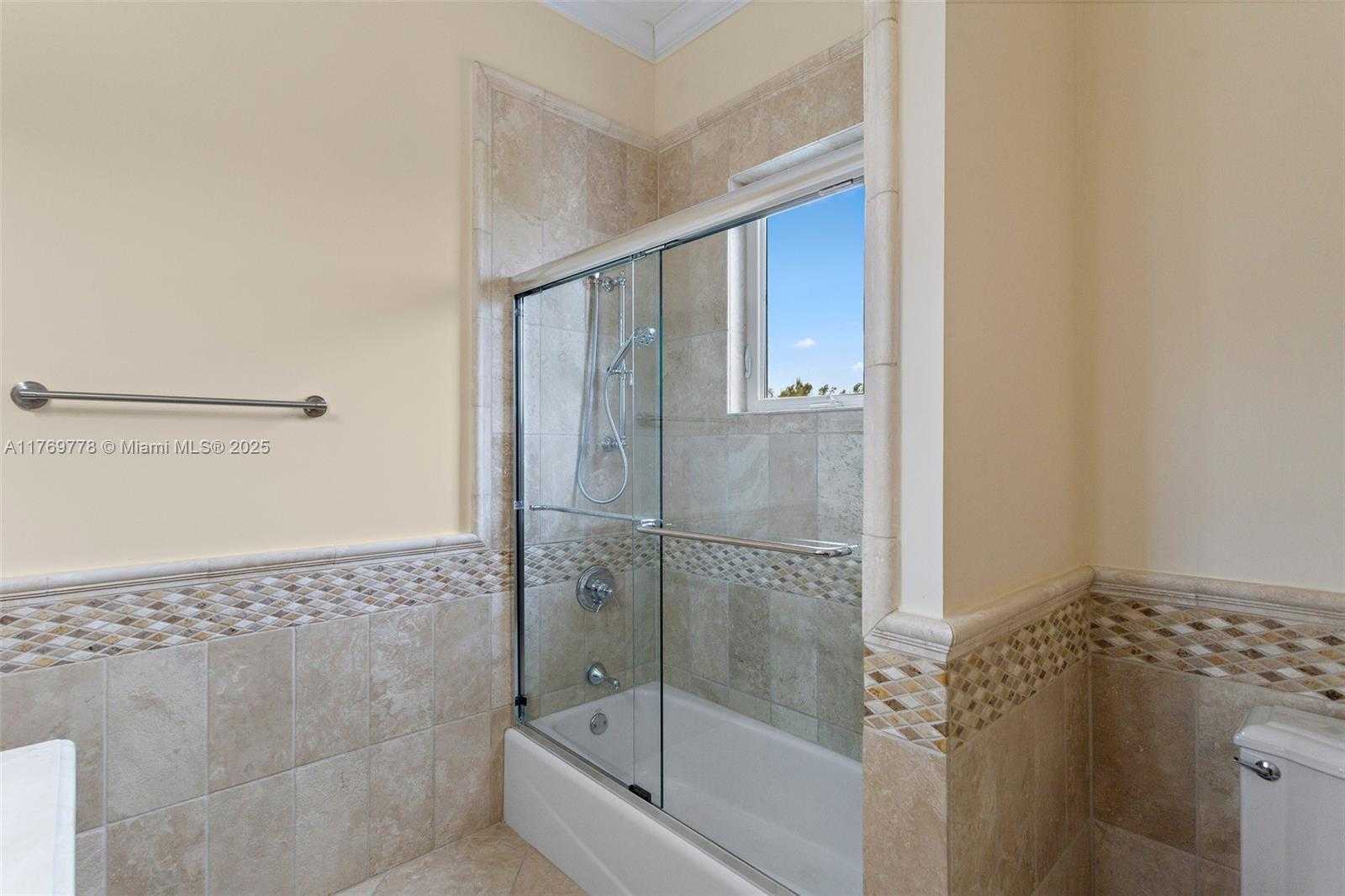 Small Image of 13061 DEVA ST, Coral Gables Number 44