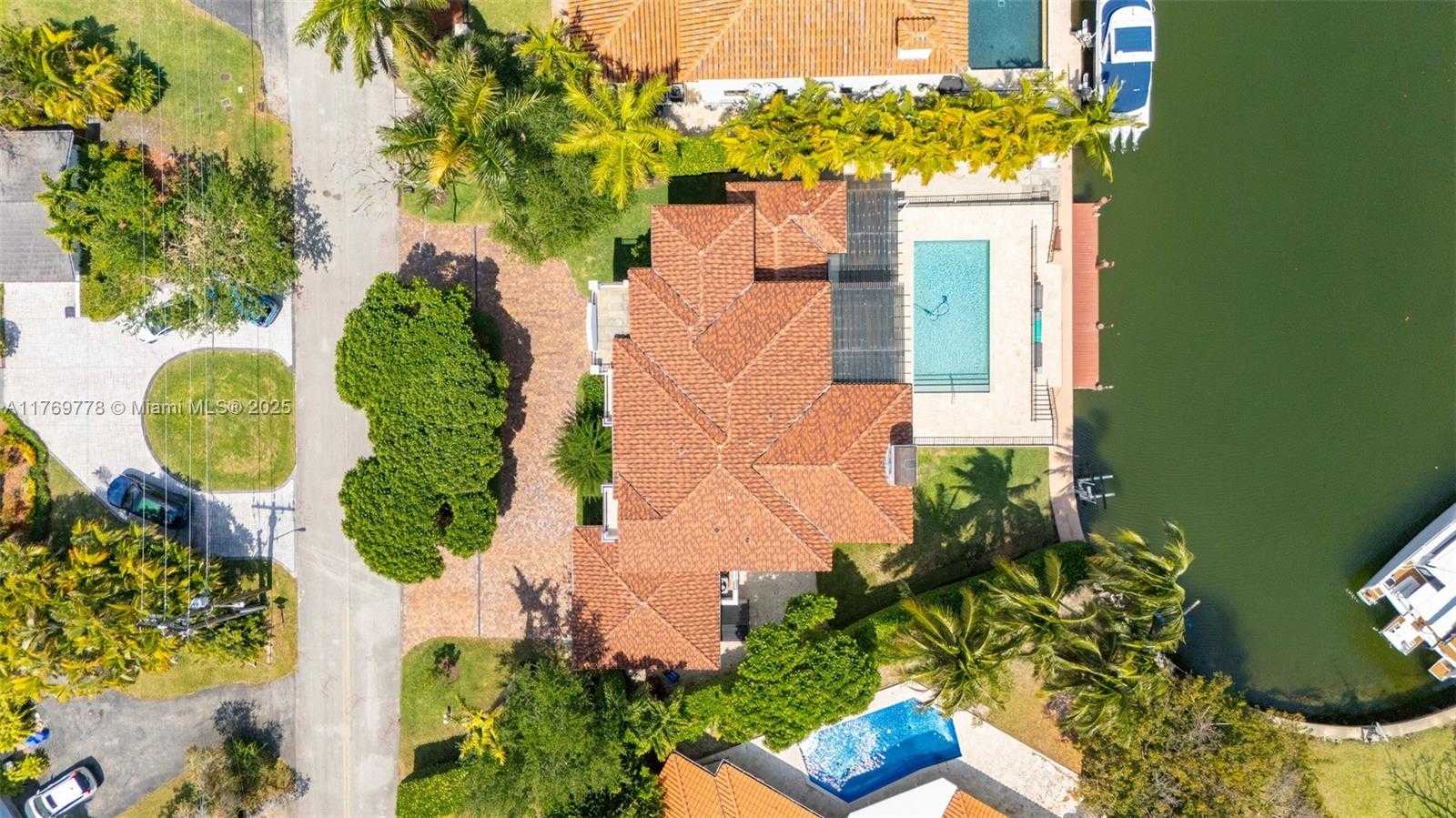 Small Image of 13061 DEVA ST, Coral Gables Number 5