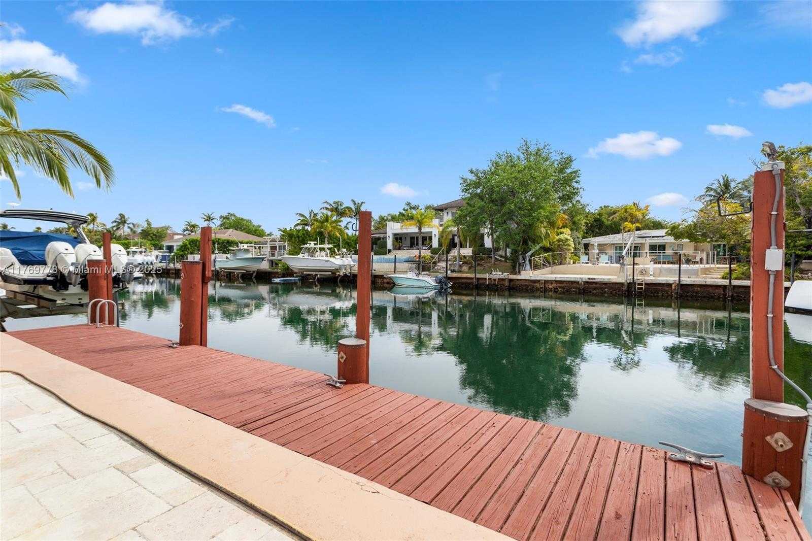 Small Image of 13061 DEVA ST, Coral Gables Number 53