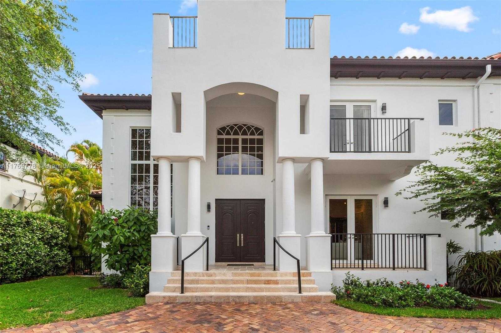 Small Image of 13061 DEVA ST, Coral Gables Number 8