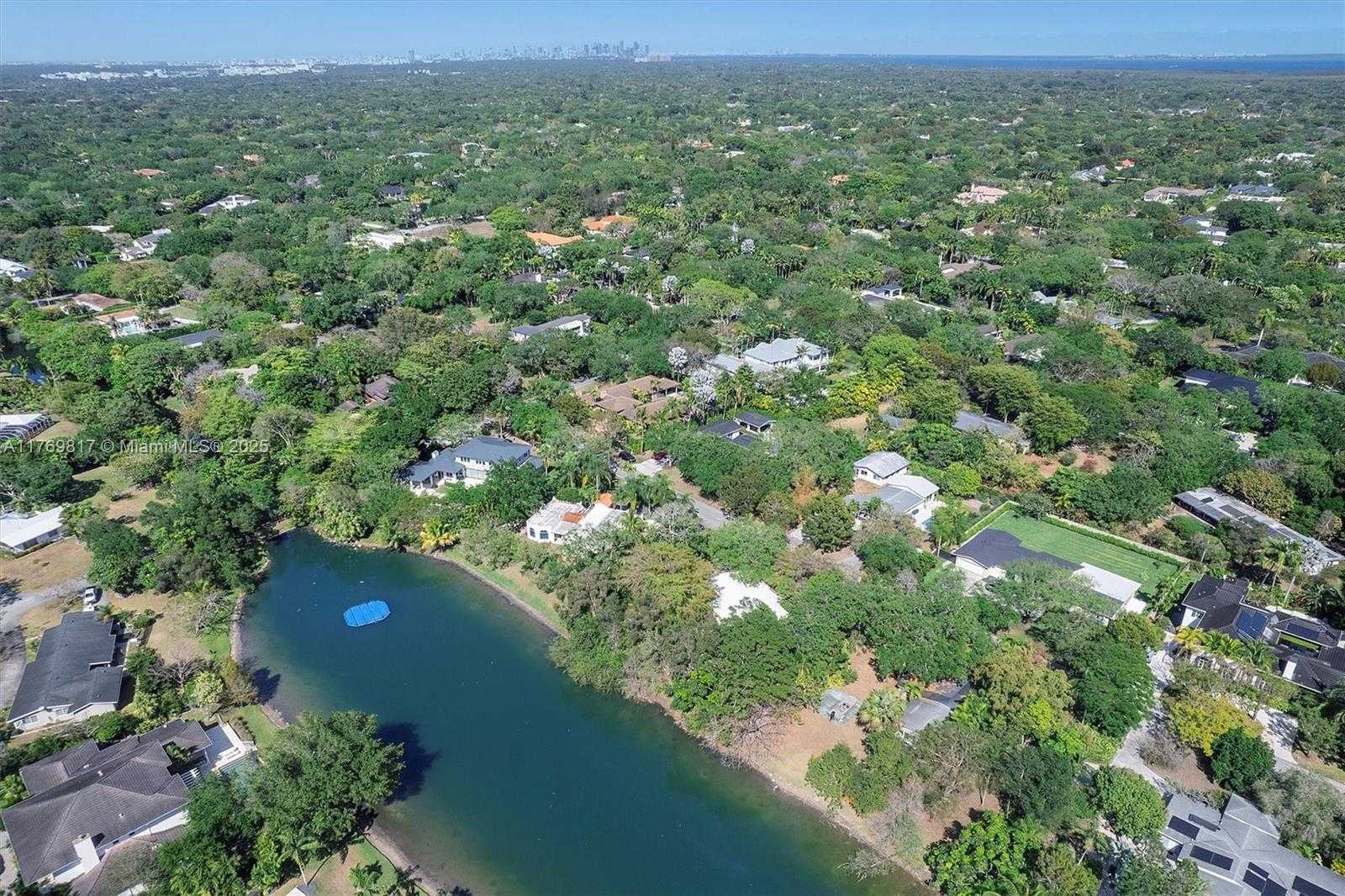 Small Image of 11600 SOUTH WEST 69TH CT, Pinecrest Number 9