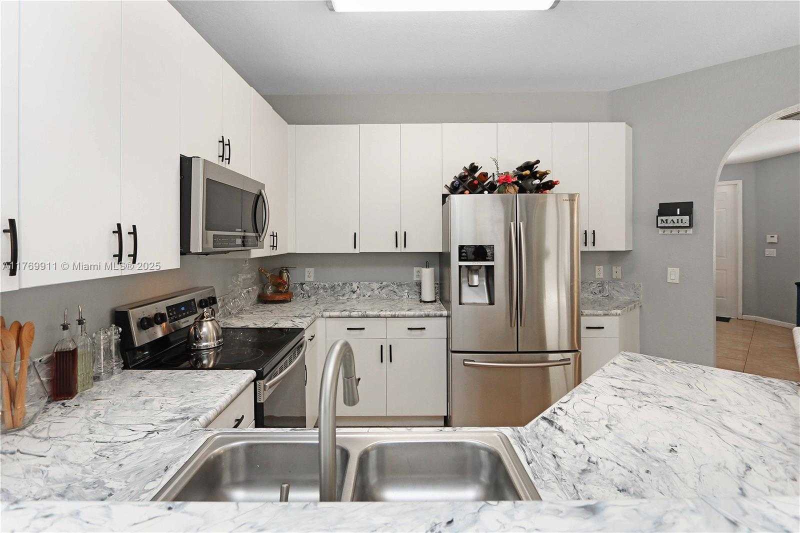 Small Image of 2250 NORTH EAST 37TH RD, Homestead Number 15