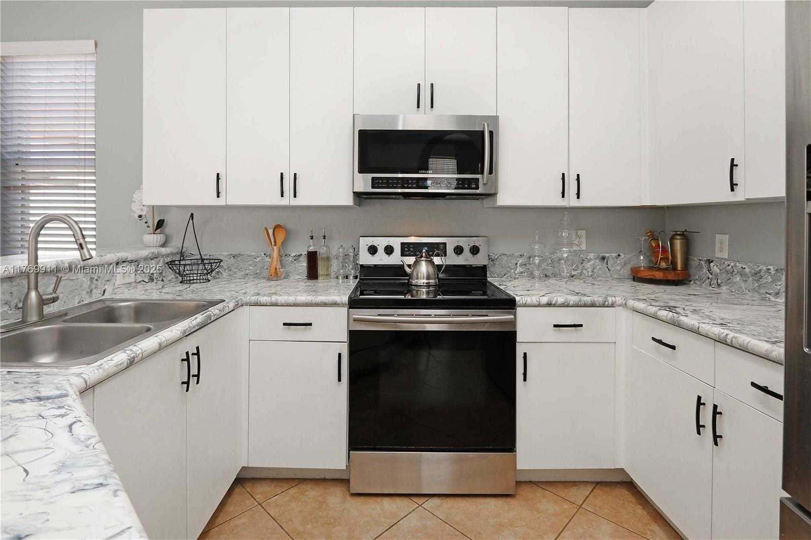 Small Image of 2250 NORTH EAST 37TH RD, Homestead Number 16