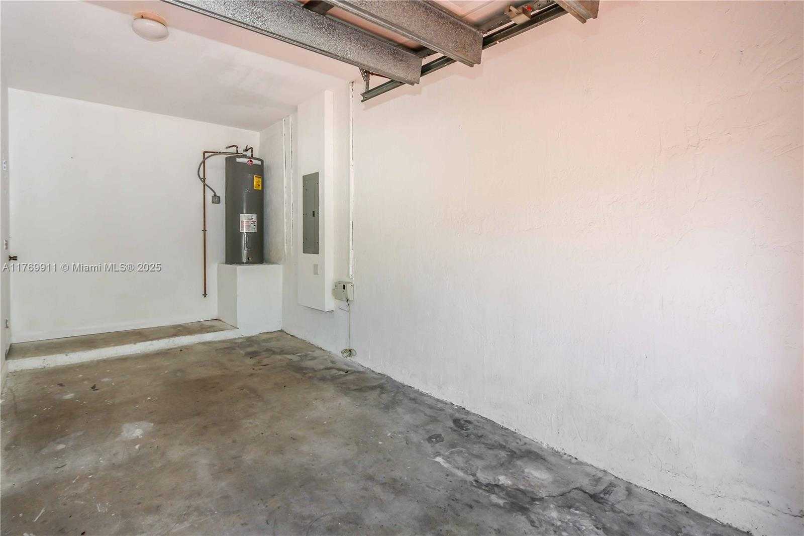 Small Image of 2250 NORTH EAST 37TH RD, Homestead Number 36