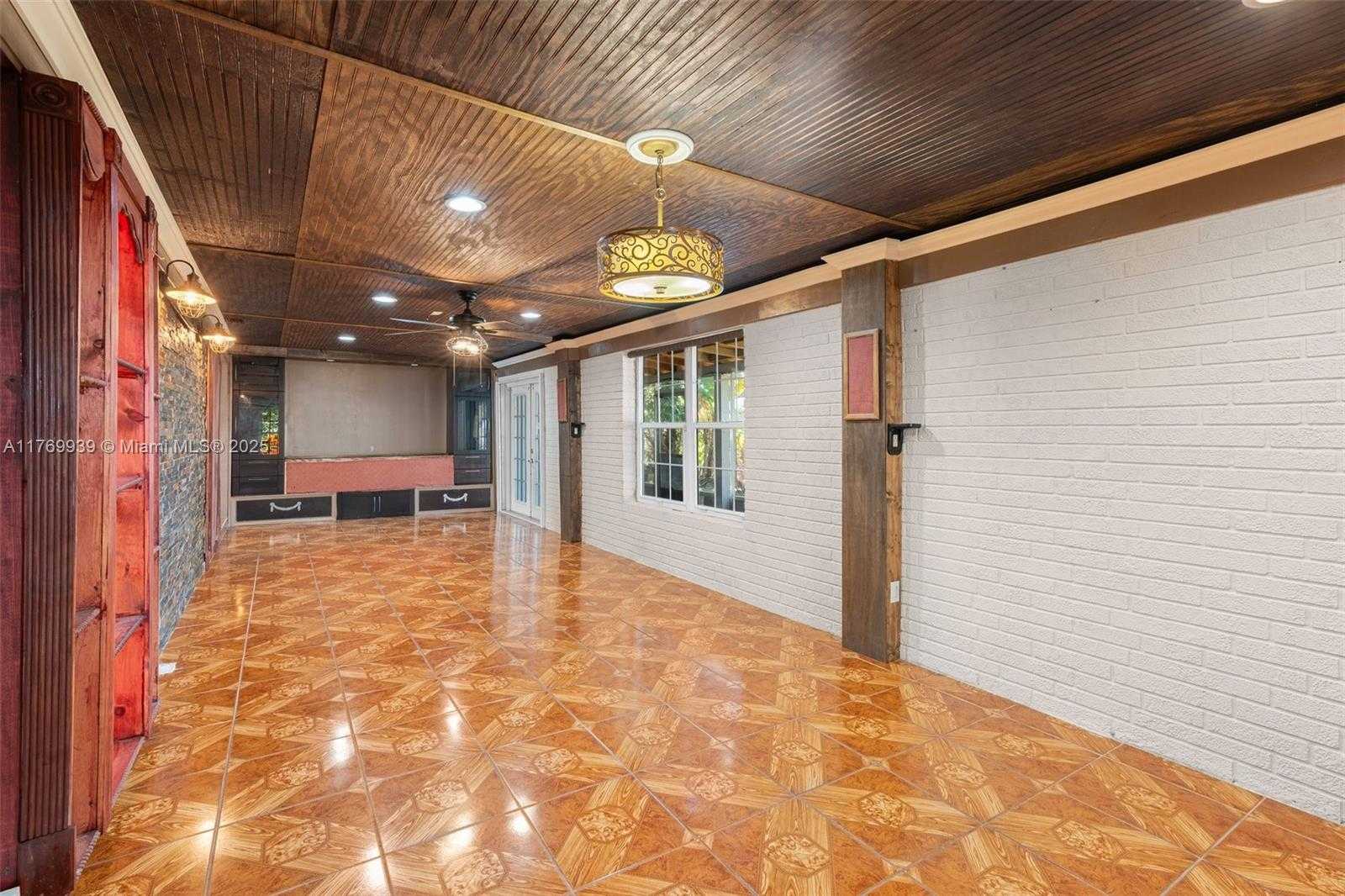 Small Image of 4340 NORTH WEST 6TH ST, Plantation Number 23