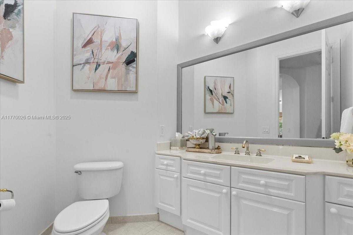 Small Image of 1427 VICTORIA ISLE DR, Weston Number 39